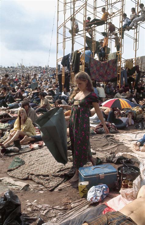 woodstock 1969 nude|21 Photo Showing How Wild Woodstock Really Got